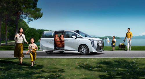 专治春运焦虑症:这车能装下一家七口+年货,还省出一部iPhone 17 专治春运焦虑症:这车能装下一家七口+年货,还省出一部iPhone 17